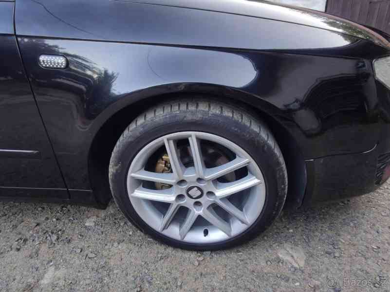 Seat Exeo 2,0   TDI-105 KW - foto 13