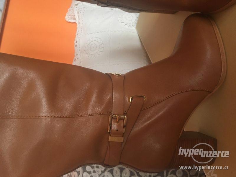 Nové kozačky Michael Kors - foto 3