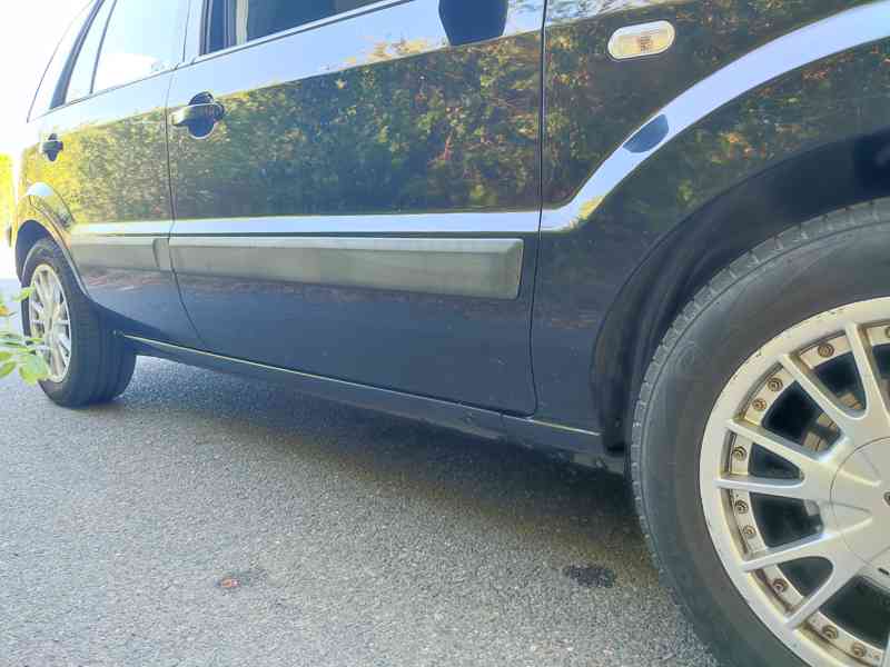 Ford Fusion 139 000 km - foto 5