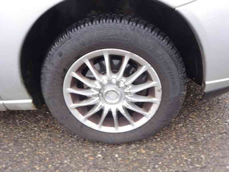 Ford Focus, 1.6i (74 KW) - foto 18