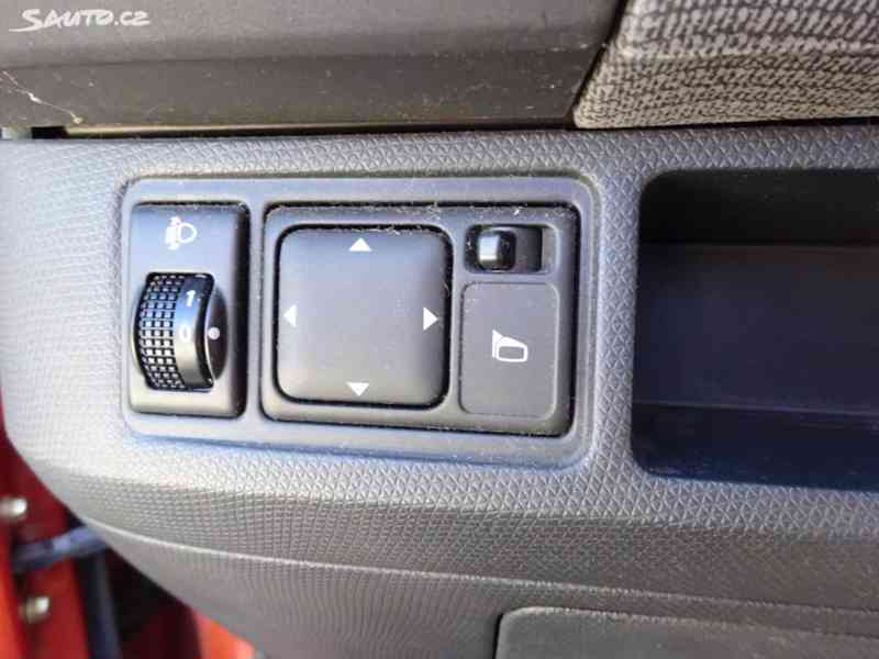 Nissan Micra 1.5 DCI r.v.2005 AUTOMAT 2.Majitel seviska - foto 10