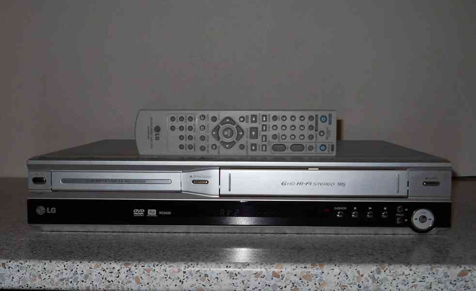 VHS-DVD rekordér LG RC7000 - foto 2