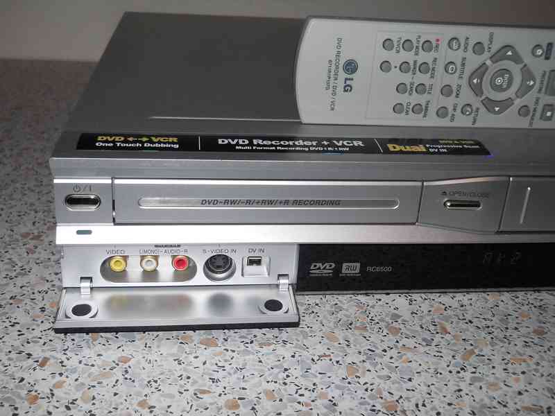 VHS-DVD rekordér LG RC7000 - foto 3