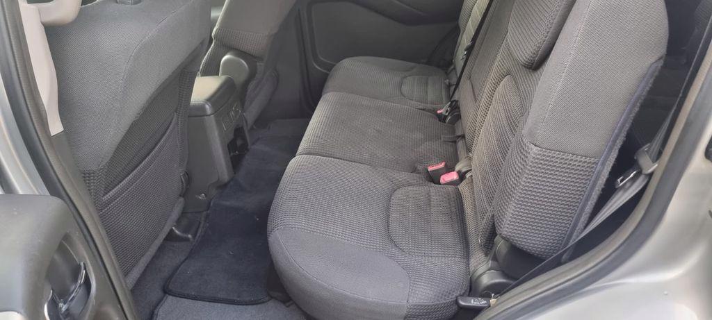 Nissan Pathfinder 2.5 dCi 7 míst 4x4 128kw - foto 11