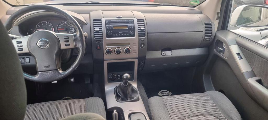 Nissan Pathfinder 2.5 dCi 7 míst 4x4 128kw - foto 9