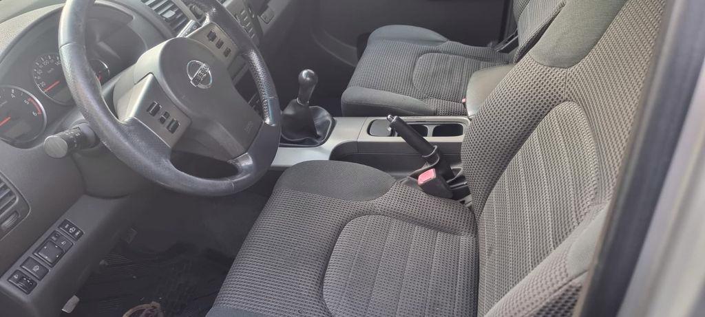 Nissan Pathfinder 2.5 dCi 7 míst 4x4 128kw - foto 6