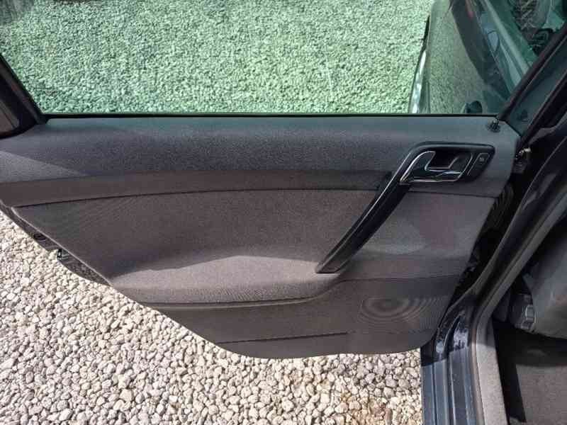 VOLKSWAGEN Polo 1,6i16V Trendline Plus 77kw - foto 17
