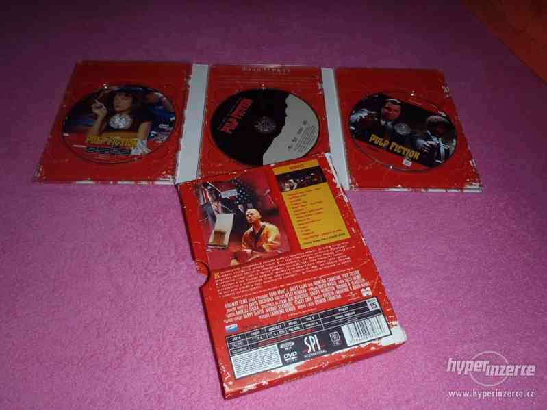 2x DVD + CD soundtrack Pulp Fiction trojdisková verze - foto 3
