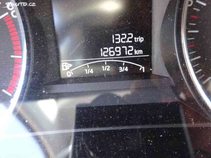 Škoda Fabia, 1.0 TSI (70 KW) EL.SERVISKA - foto 7
