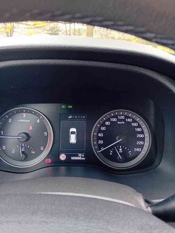 Hyundai Tucson 2,0   4x4 - foto 18