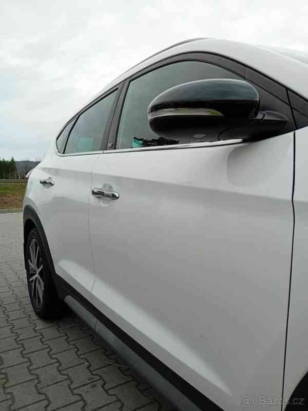 Hyundai Tucson 2,0   4x4 - foto 12