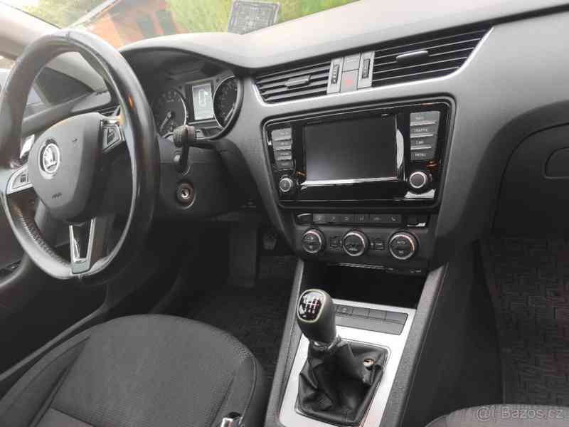 Škoda Octavia 2,0   TDi 110kW - Webasto - foto 16
