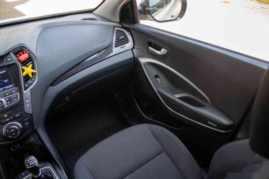 Hyundai Santa Fe 2.0 CRDi VGT 4x4 - foto 11
