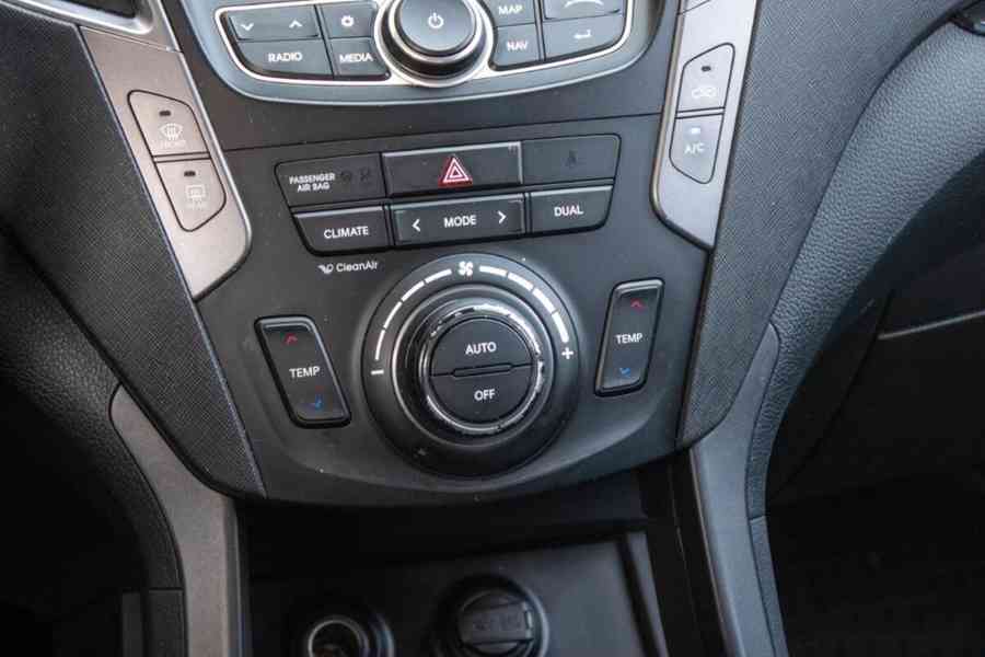 Hyundai Santa Fe 2.0 CRDi VGT 4x4 - foto 16