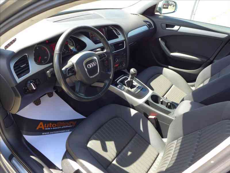 Audi A4 2,0 TDI 4x4 XENON 1.MAJITEL - foto 5