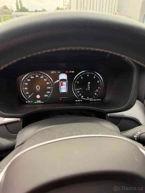 Volvo XC60 2,0   T5 AWD - foto 14