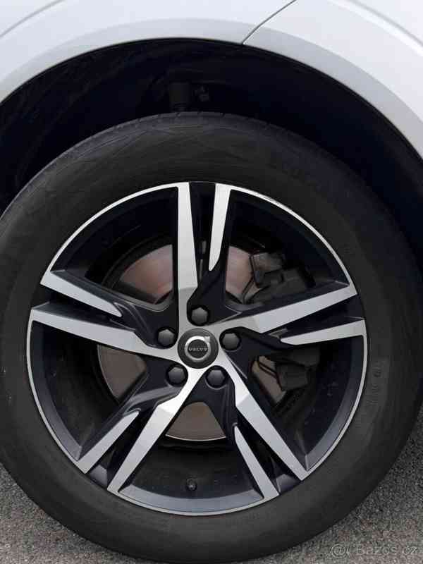 Volvo XC60 2,0   T5 AWD - foto 8