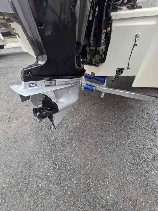 motorová loď QUICKSILVER ACTIV 555 CABIN - foto 15