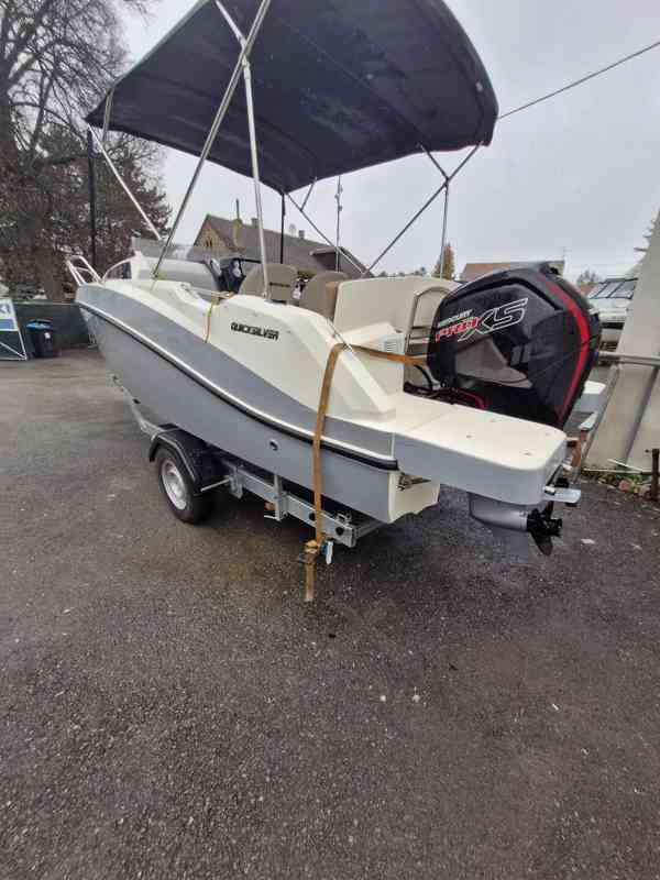 motorová loď QUICKSILVER ACTIV 555 CABIN - foto 16