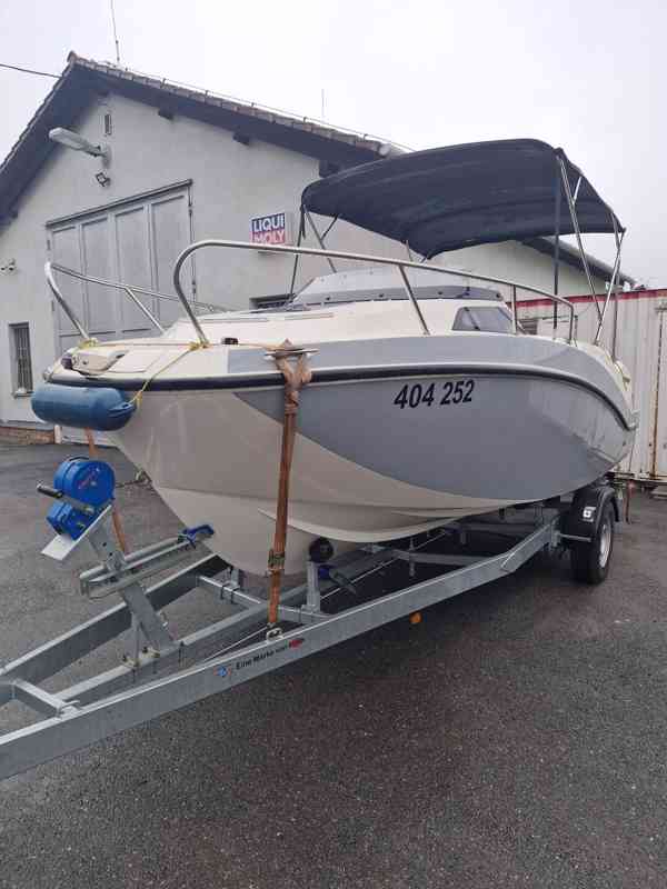 motorová loď QUICKSILVER ACTIV 555 CABIN - foto 18