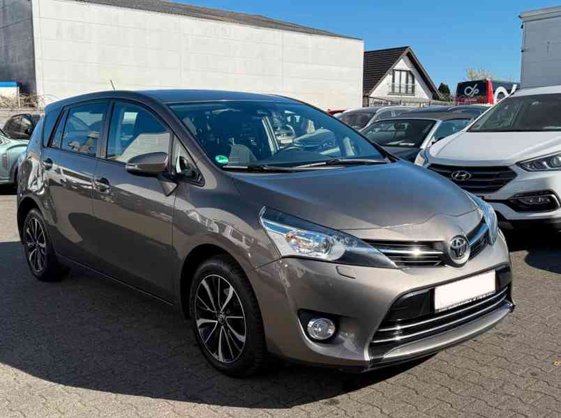 Toyota Verso 1,8i Edition-S+ benzín 108kw - foto 1