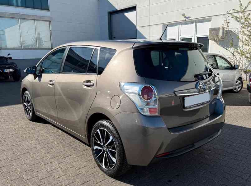 Toyota Verso 1,8i Edition-S+ benzín 108kw - foto 7