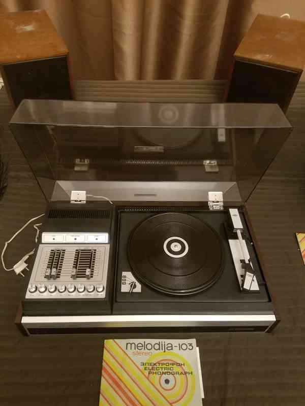Stereo gramofon Melodija 103 s reproduktory - foto 3