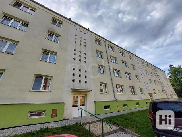 Prodej bytu 2+1 s balkonem, Nová Role, Husova ulice - foto 13