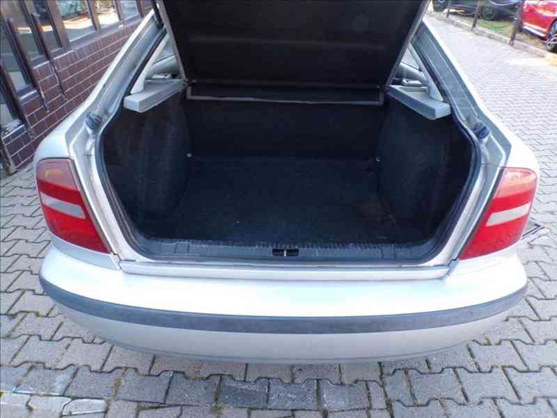 Škoda Octavia 1,6 LX EKO ZAPLACENO - foto 9