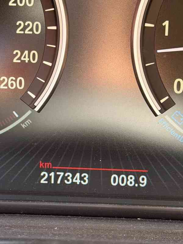 BMW Řada 5 3,0   D • Head-Up Display - foto 12