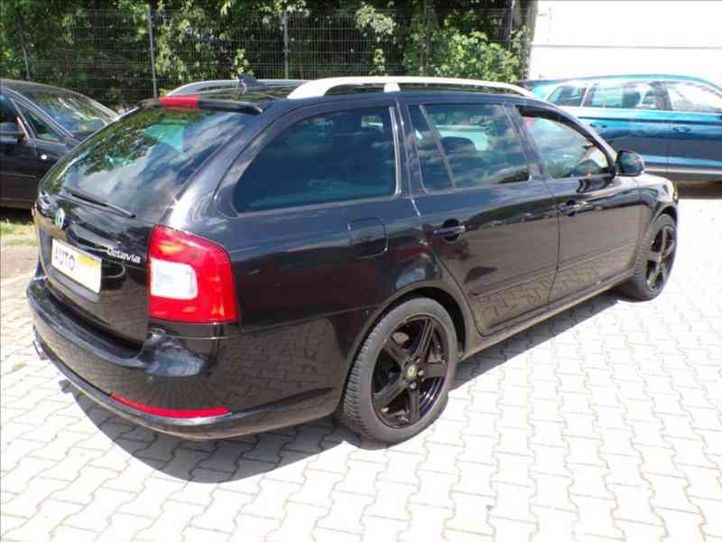 Škoda Octavia 2,0 TFSI RS 147 kW TAŽ.ZAŘ. - foto 3