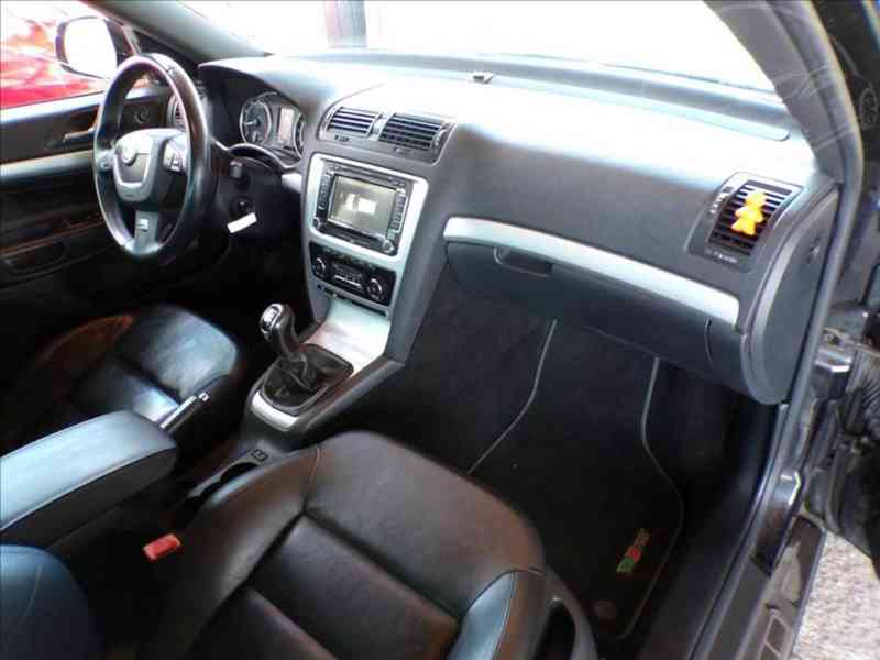 Škoda Octavia 2,0 TFSI RS 147 kW TAŽ.ZAŘ. - foto 14