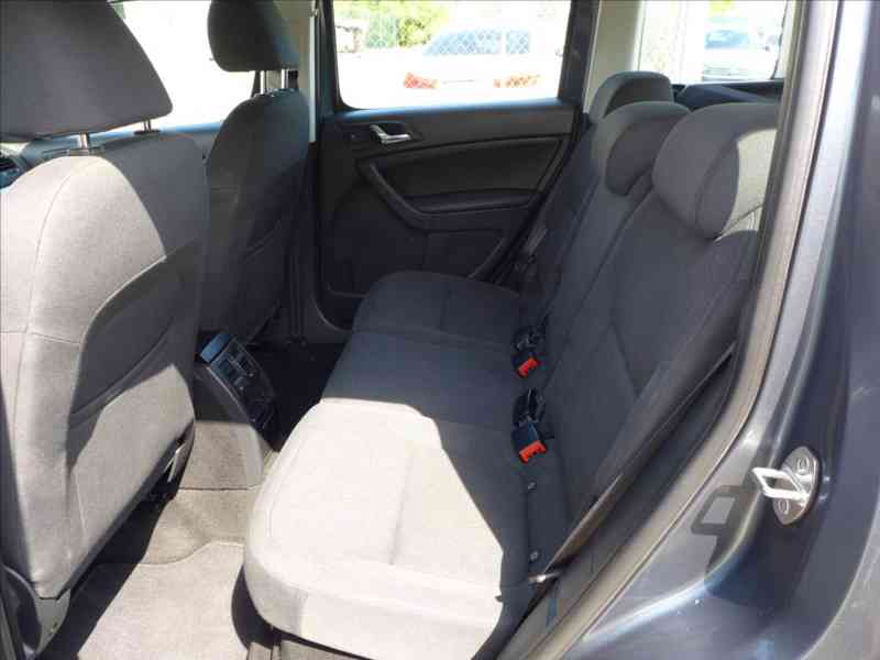Škoda Yeti 2,0 TDI 4X4, 1.MAJITEL - foto 6