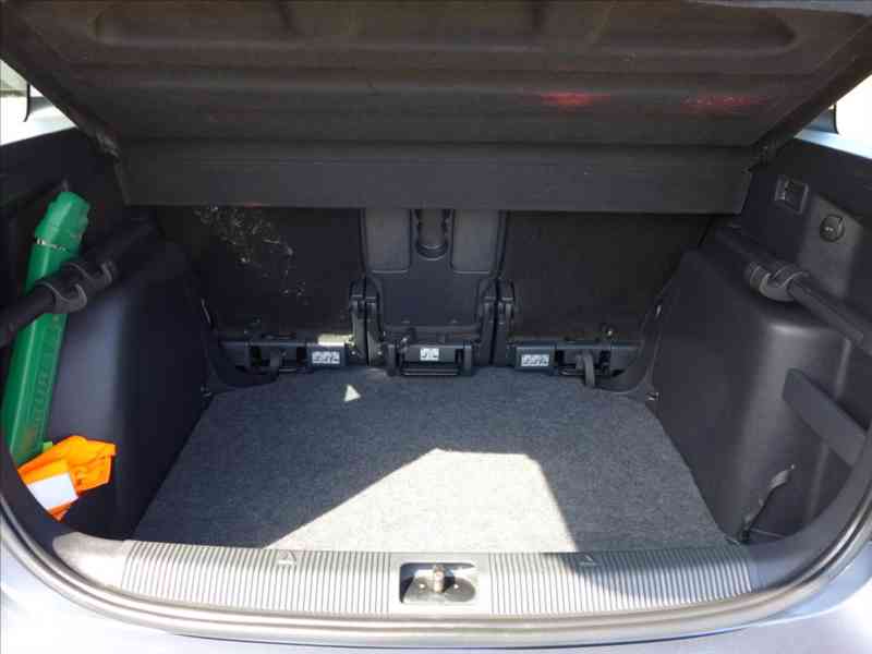 Škoda Yeti 2,0 TDI 4X4, 1.MAJITEL - foto 8