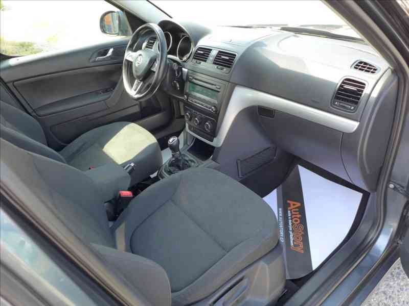 Škoda Yeti 2,0 TDI 4X4, 1.MAJITEL - foto 10