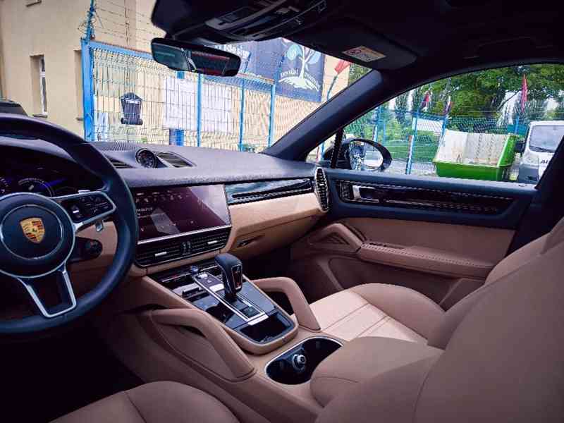 PORSCHE Cayenne Coupé SPORT CHRONO ČR 1 majitel DPH - foto 23