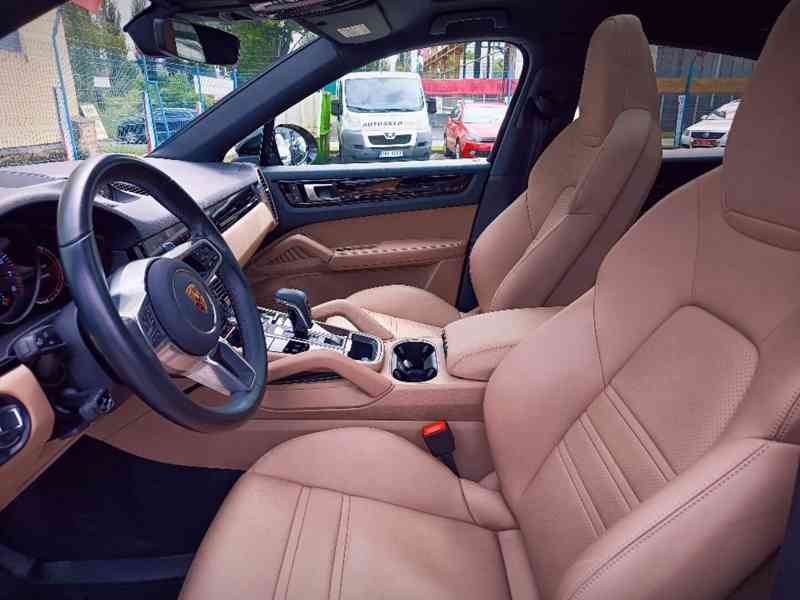 PORSCHE Cayenne Coupé SPORT CHRONO ČR 1 majitel DPH - foto 22
