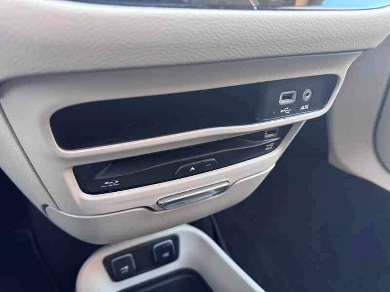 Chrysler Pacifica 3,6 Sunroof DVD S Type NEW 2020 - foto 21