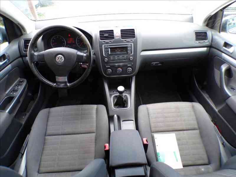 Volkswagen Golf 1,4 i TREND-HNED ODJÍŽDÍTE - foto 5