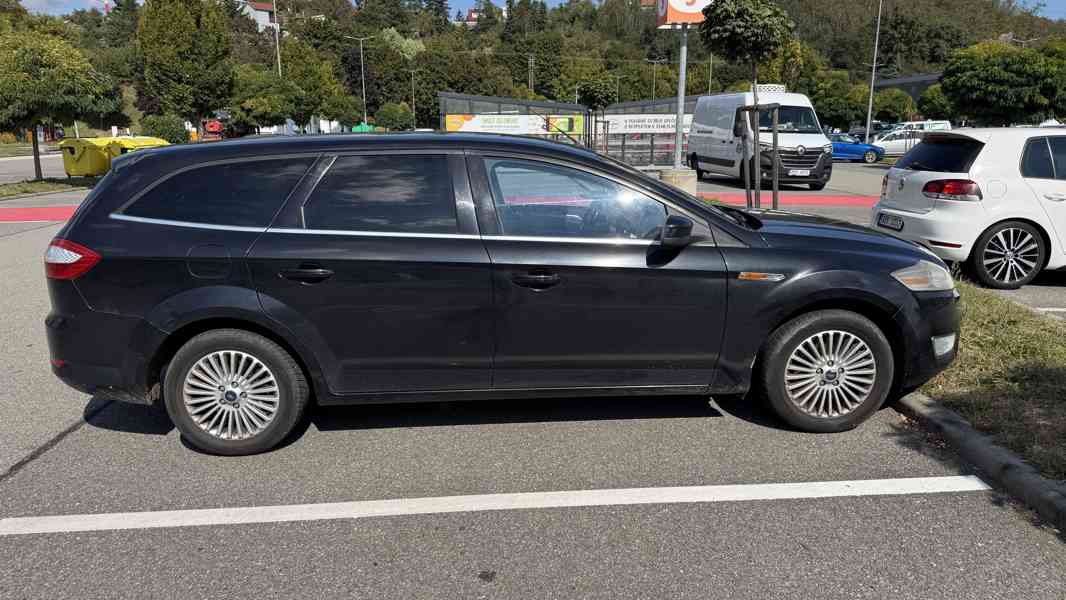 Ford Mondeo combi  mk.4 (2009) - foto 3