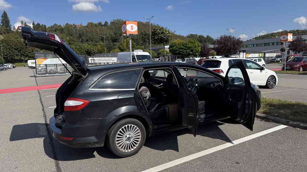 Ford Mondeo combi  mk.4 (2009) - foto 12