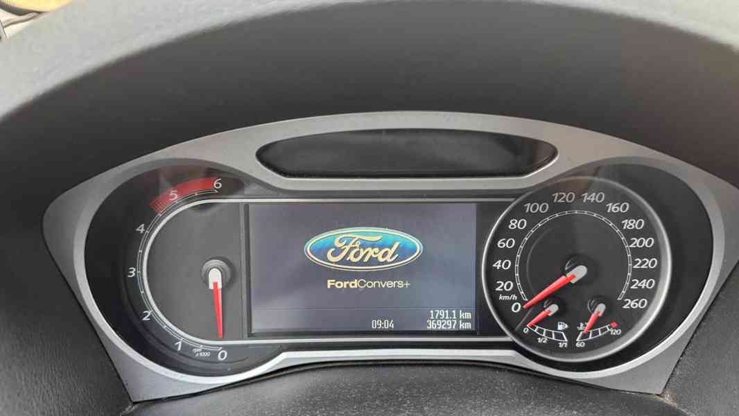 Ford Mondeo combi  mk.4 (2009) - foto 17