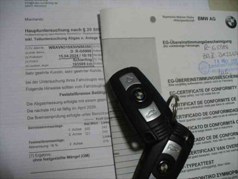 BMW X1 2,0   d, 130kW, 3/2011, naj.223tis.k - foto 2
