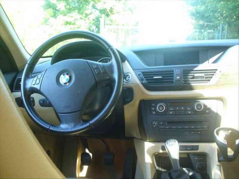 BMW X1 2,0   d, 130kW, 3/2011, naj.223tis.k - foto 6