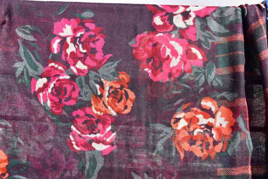 Šátky velké Esprit, Codello aj. - foto 19