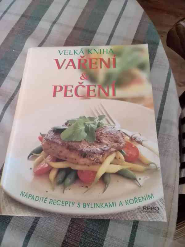 Velká kniha vaření a pečení - foto 1