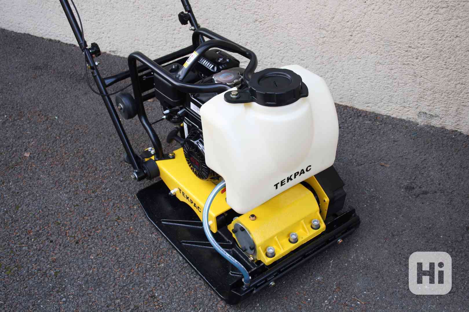 Vibrační deska PROFI TEKPAC TP120-4 Honda - foto 1