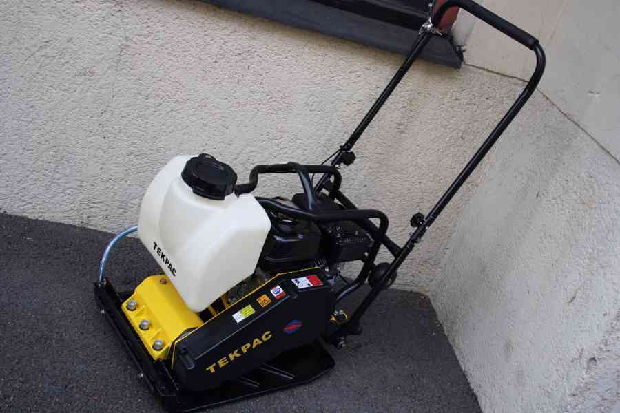 Vibrační deska PROFI TEKPAC TP120-4 Honda - foto 4