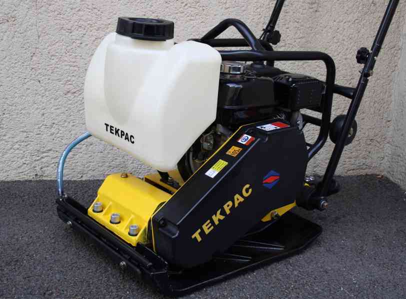 Vibrační deska PROFI TEKPAC TP120-4 Honda - foto 5