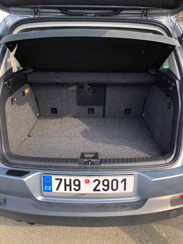 VW Tiguan 2.0 TDI, 4x4, 103 kw - foto 10